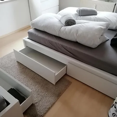 In Naehe Zum Sachsenring Am Fusse Zum Erzgebirge