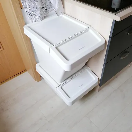 In Naehe Zum Sachsenring Am Fusse Zum Erzgebirge Lejlighed