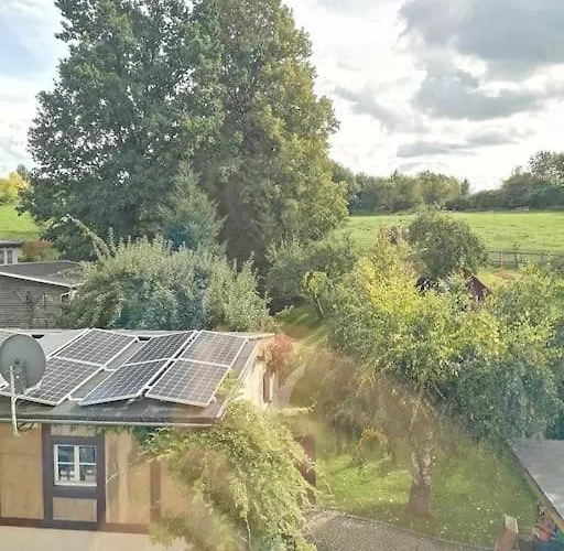 In Naehe Zum Sachsenring Am Fusse Zum Erzgebirge Апартаменты *