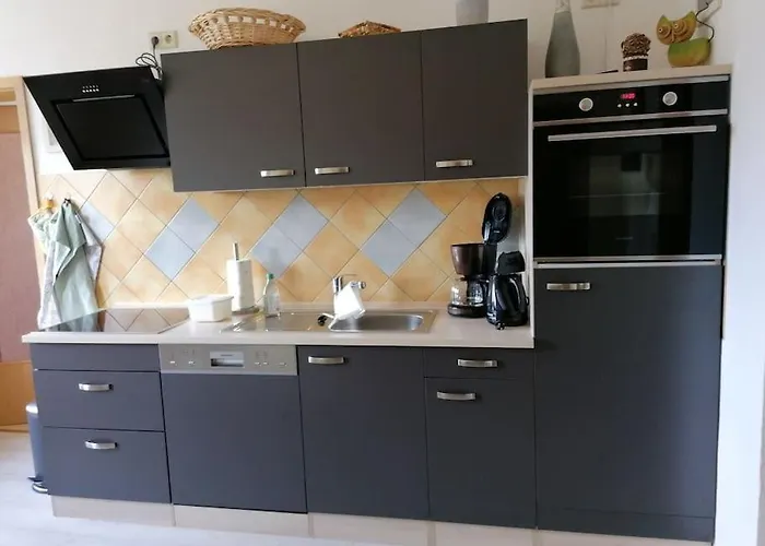 In Naehe Zum Sachsenring Am Fusse Zum Erzgebirge Апартаменты *