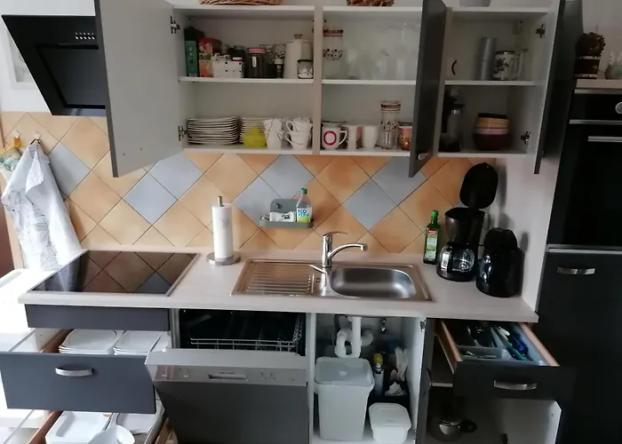 In Naehe Zum Sachsenring Am Fusse Zum Erzgebirge Апартаменты *